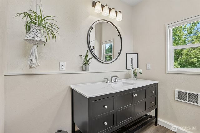 32011 SE 48th Street, Fall City, WA 98024