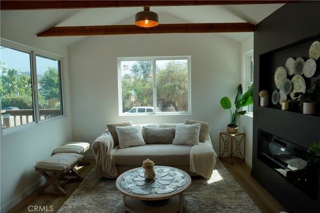 4847 Marmion Way, Los Angeles, CA 90042