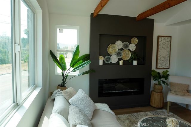 4847 Marmion Way, Los Angeles, CA 90042