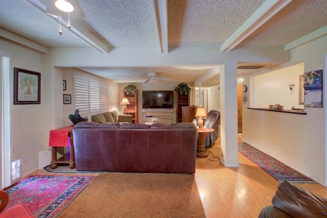 5900 Washington Rd, Hughson, CA 95326