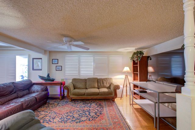 5900 Washington Rd, Hughson, CA 95326