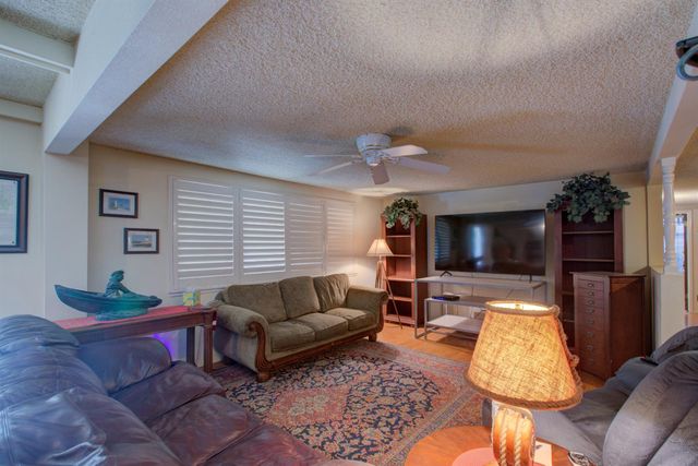 5900 Washington Rd, Hughson, CA 95326