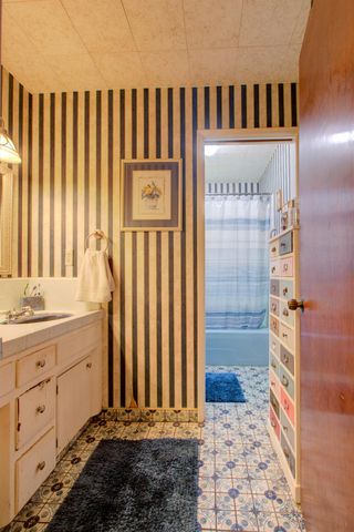 5900 Washington Rd, Hughson, CA 95326