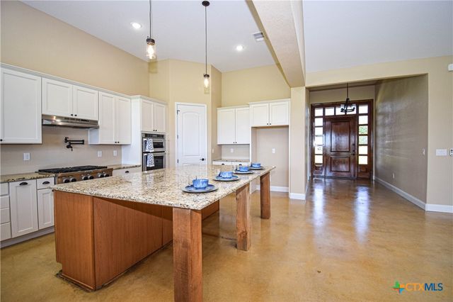 2178 Southbend Road, Salado, TX 76571