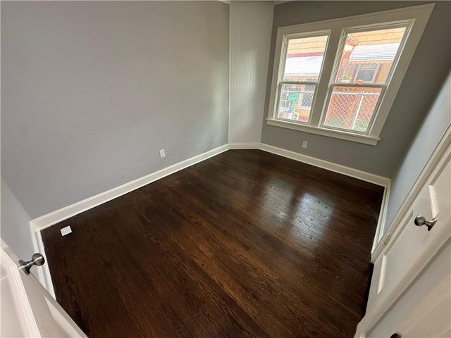 6445 S Benton Avenue, Kansas City, MO 64132