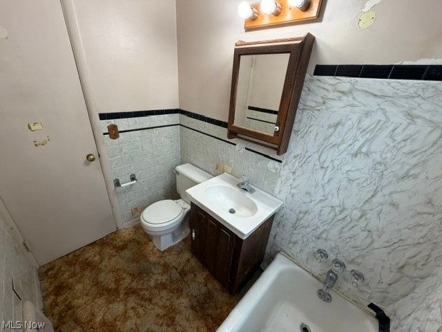604 E 305th Street, Willowick, OH 44095