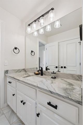 1833 Red Prairie Drive, Edmond, OK 73025