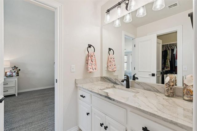 1833 Red Prairie Drive, Edmond, OK 73025