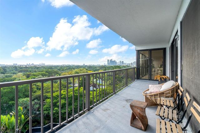 5701 Biscayne Boulevard PH-9, Miami, FL 33137