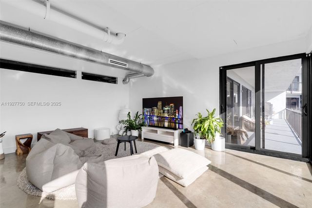 5701 Biscayne Boulevard PH-9, Miami, FL 33137