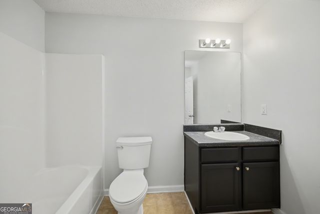 195 Southwind Lane, Newnan, GA 30265