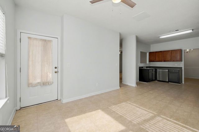 195 Southwind Lane, Newnan, GA 30265