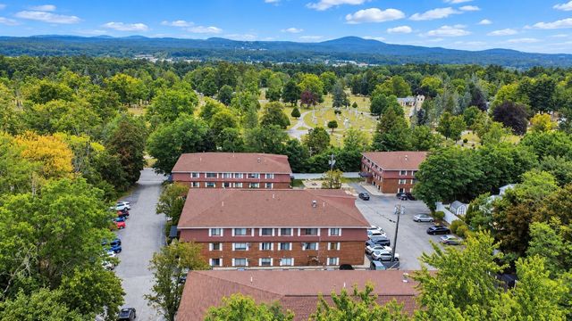 545 Calef Rd Apt 23, Manchester, NH 03103