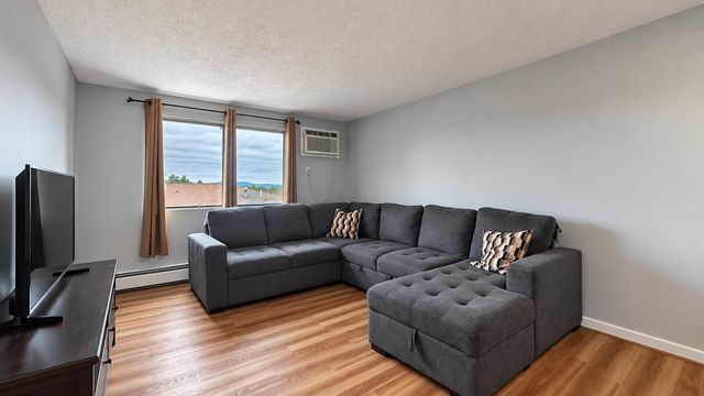 545 Calef Rd Apt 23, Manchester, NH 03103