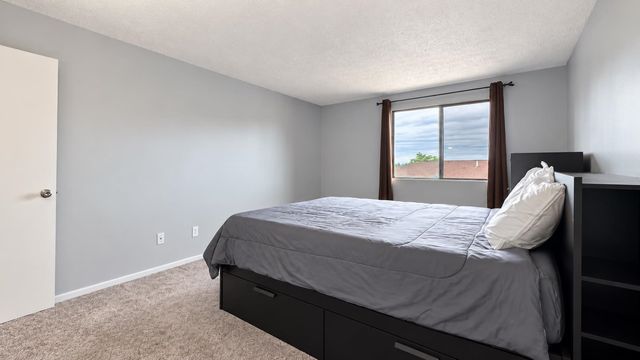 545 Calef Rd Apt 23, Manchester, NH 03103