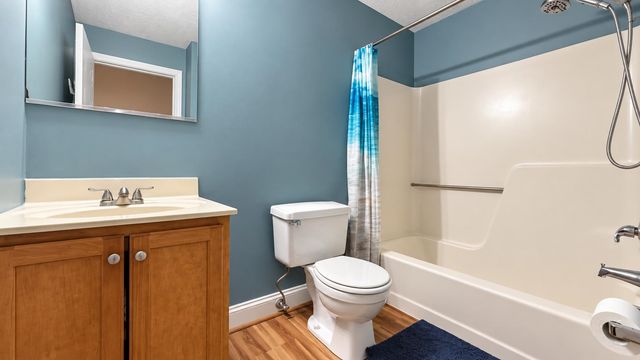 545 Calef Rd Apt 23, Manchester, NH 03103