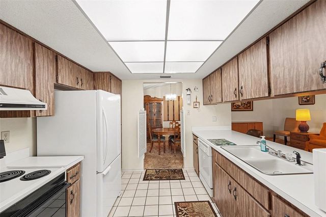 1529 COACHLIGHT WAY, Dunedin, FL 34698