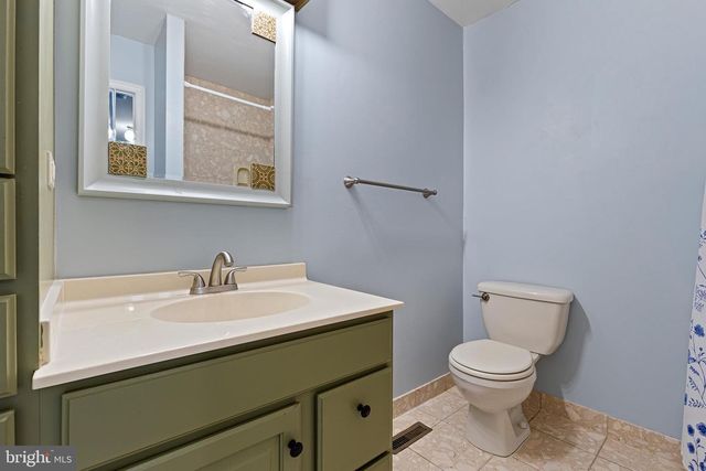 3417 HILLOCK LN, Wilmington, DE 19808
