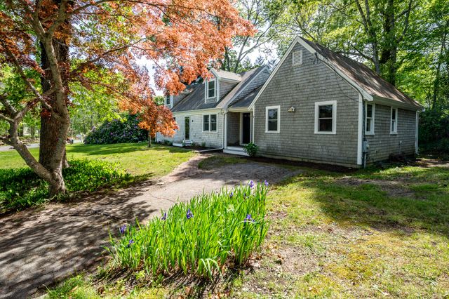 52 Ellis Circle, Yarmouth Port, MA 02675