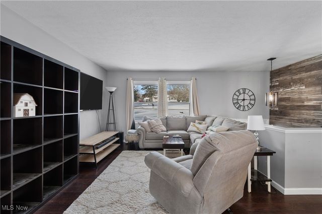 8101 Yoder Road, Seville, OH 44273