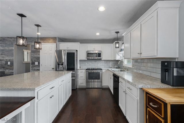 8101 Yoder Road, Seville, OH 44273