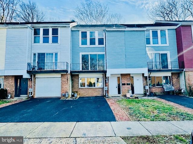 818 SUMMIT CHASE DR, Reading, PA 19611