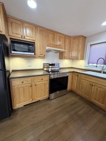 41 Hathaway Ave, Beverly, MA 01915