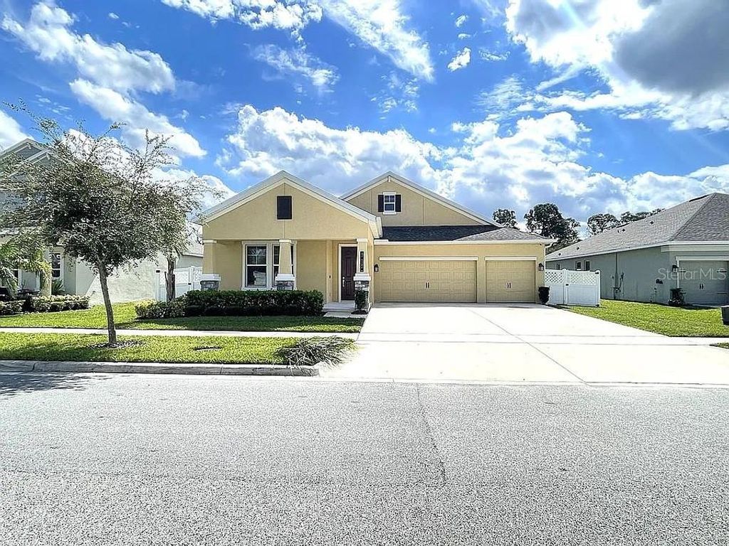 10180 LOVE STORY STREET, Winter Garden, FL 34787