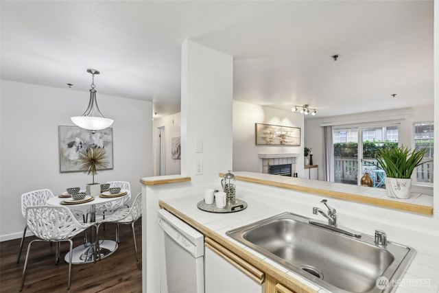 215 100th Street SW #D104, Everett, WA 98204