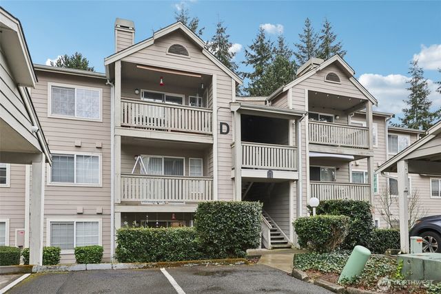 215 100th Street SW #D104, Everett, WA 98204