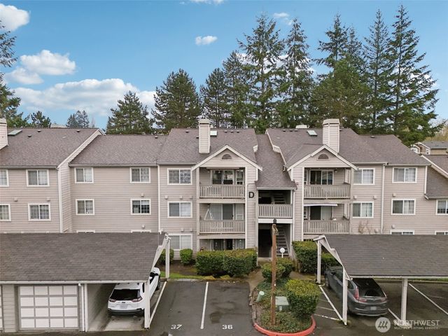 215 100th Street SW #D104, Everett, WA 98204