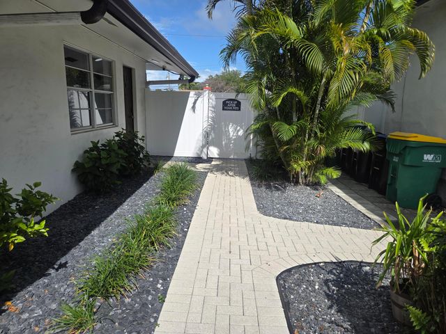 1301 NE 16th Terrace 1-9, Fort Lauderdale, FL 33304