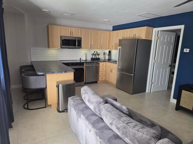 1301 NE 16th Terrace 1-9, Fort Lauderdale, FL 33304