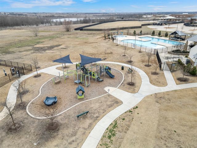 2512 Puma Street, Crandall, TX 75114