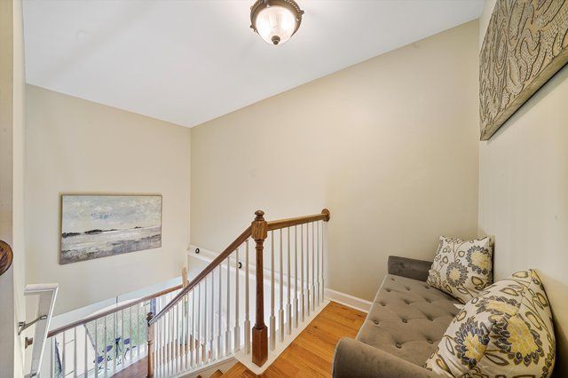 7943 W 92nd Street 7947, Hickory Hills, IL 60457