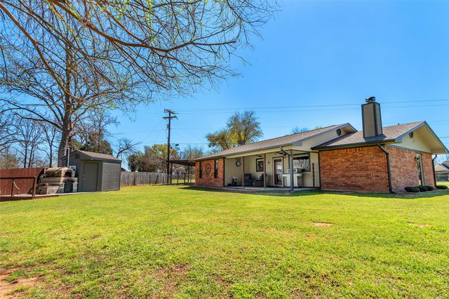 171 Lakeshore Drive, Trinidad, TX 75163