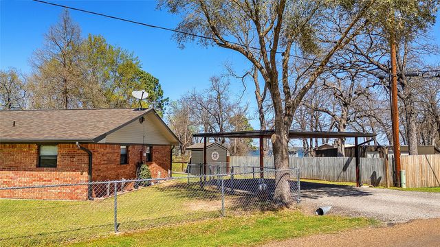 171 Lakeshore Drive, Trinidad, TX 75163