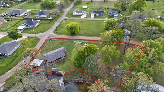 171 Lakeshore Drive, Trinidad, TX 75163