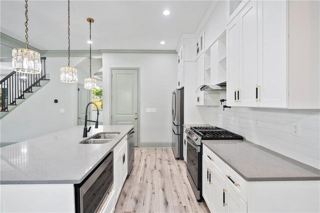 4208 Sierra Creek Court, Hoschton, GA 30548