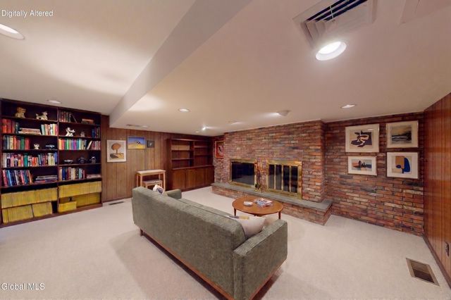 393 W Lawrence Street, Albany, NY 12208