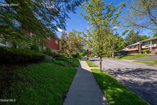393 W Lawrence Street, Albany, NY 12208