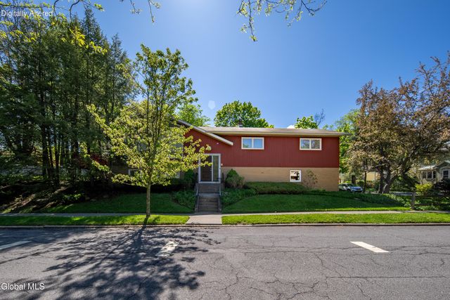 393 W Lawrence Street, Albany, NY 12208