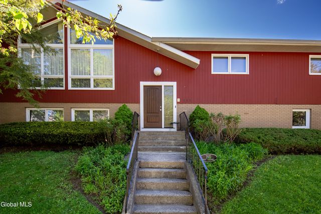 393 W Lawrence Street, Albany, NY 12208
