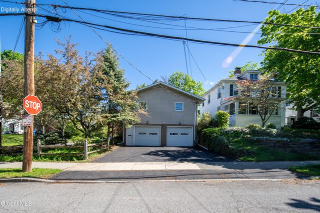 393 W Lawrence Street, Albany, NY 12208