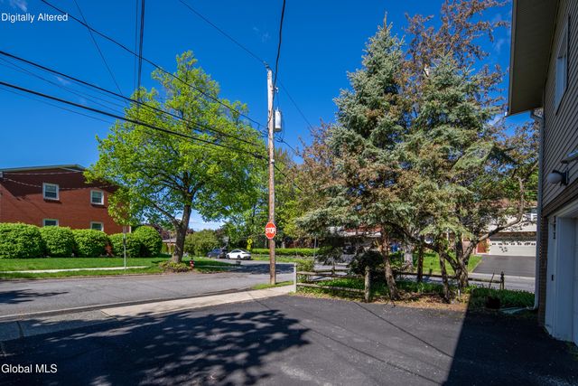 393 W Lawrence Street, Albany, NY 12208
