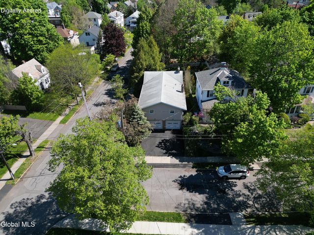 393 W Lawrence Street, Albany, NY 12208