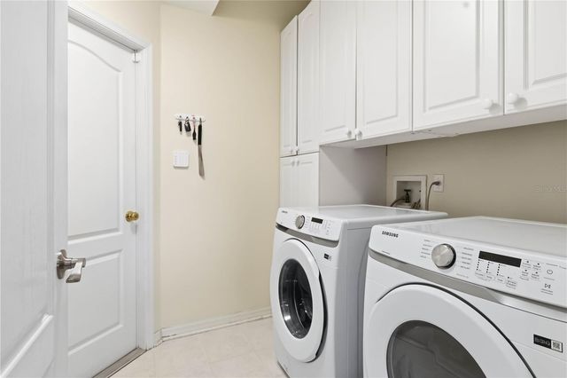 19120 MANDARIN GROVE PLACE, Tampa, FL 33647