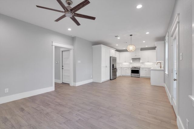 5810 Balbo Street, Houston, TX 77091