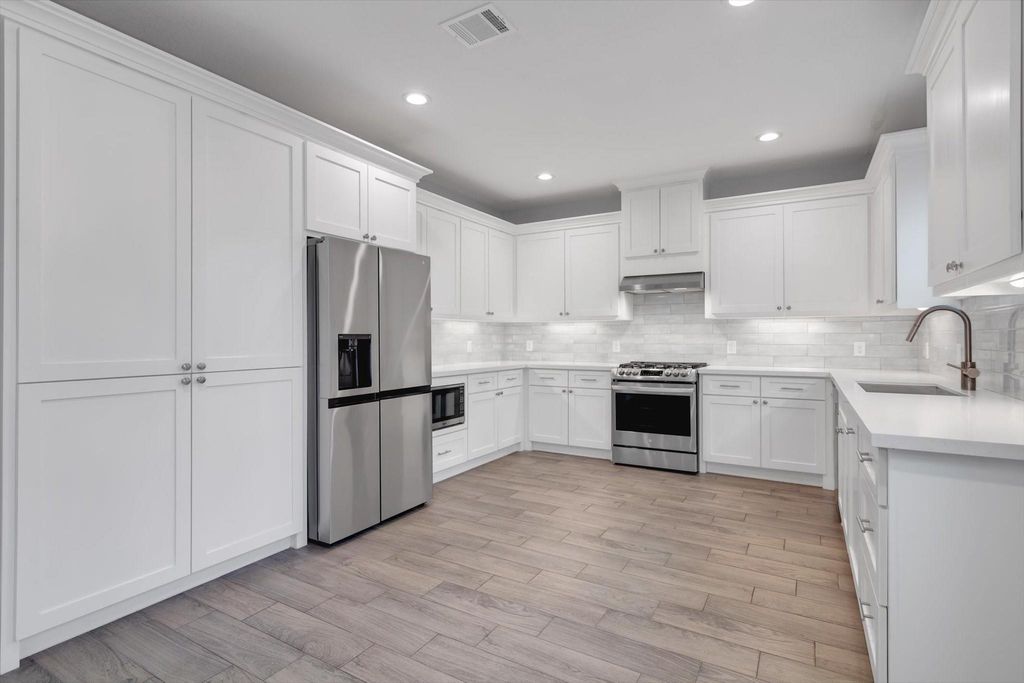 5810 Balbo Street, Houston, TX 77091