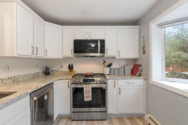 35 Collins Landing Rd Unit 29, Weare, NH 03281